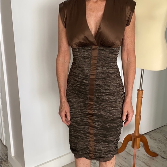 Dress - Picture 3 of 3